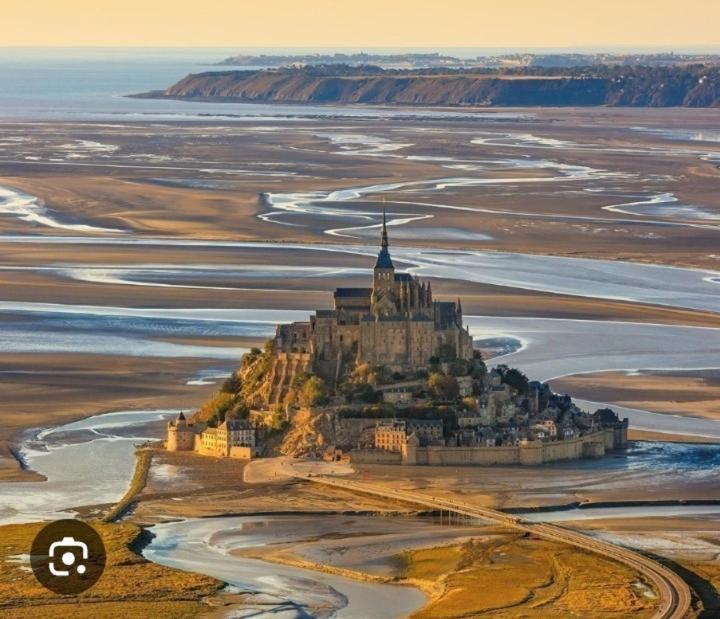 Tante Adele Villa Saint-Ouen-de-la-Rouerie Kültér fotó